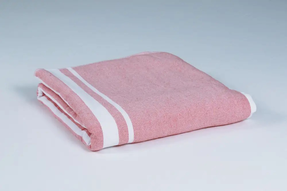 Fouta à rayures pour la piscine et la plage - sable