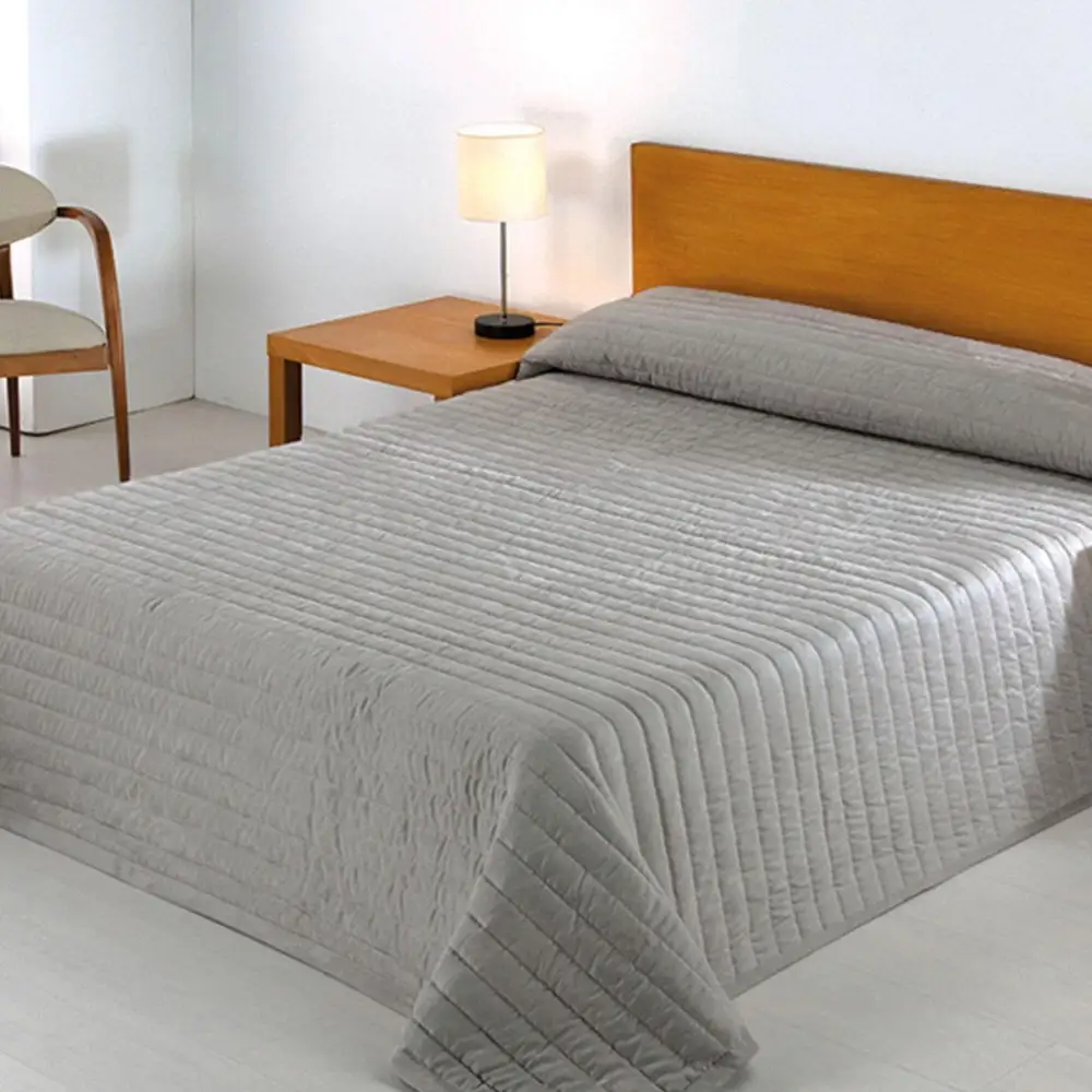 Jeté de lit Tildou matelassé - bordeaux