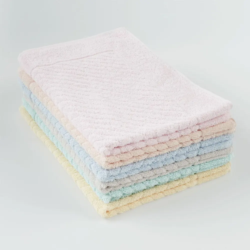 Tapis de bain hôtel Astrée - jaune